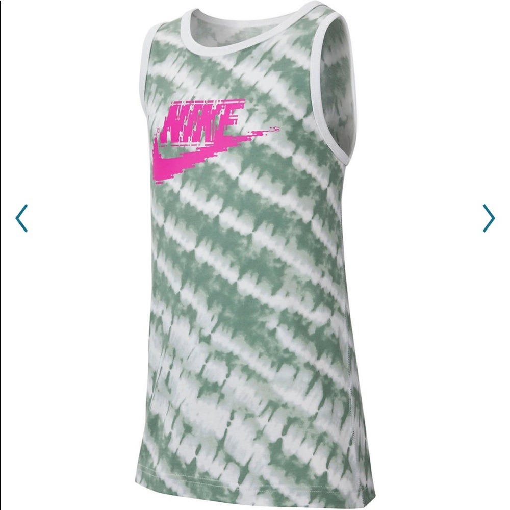 Brand new boy Nike graphic tank